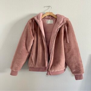 ATHLETA Cozy Soft Pink Faux Fur Front Zipper Jacket